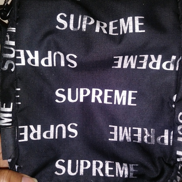 100% authentic supreme bag 7/10 conditions very ni - Picture 6 of 8